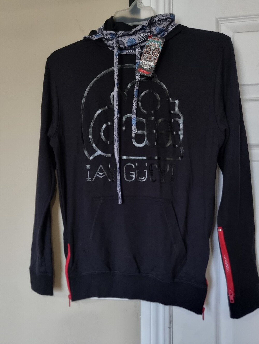 Ay guey! NWT Mens size S Black Hoodie Pullover Skull Graphic Red Zippers